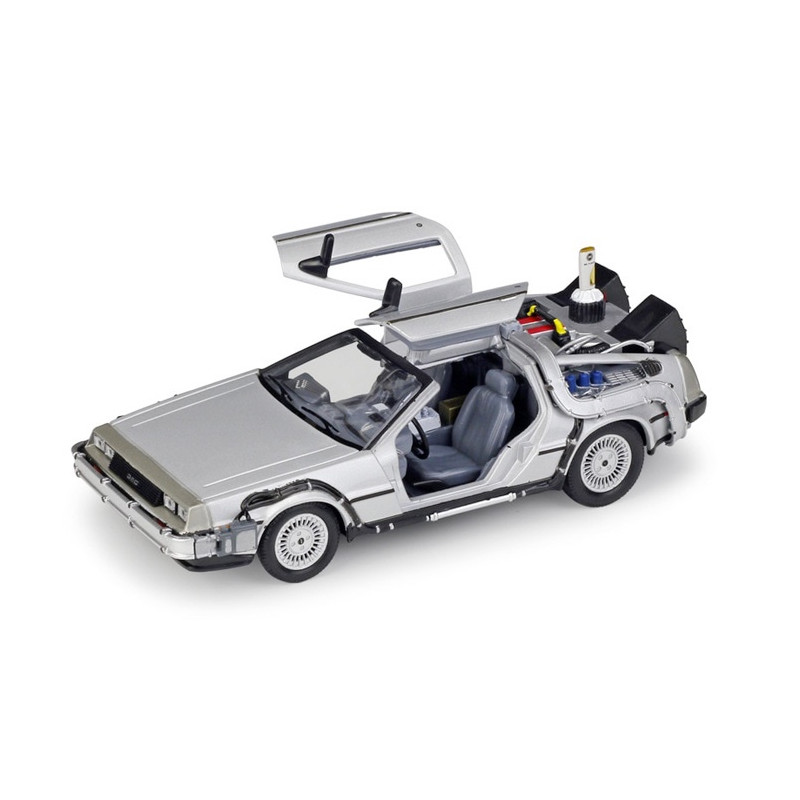 1:24 DeLorean Time Machine 2