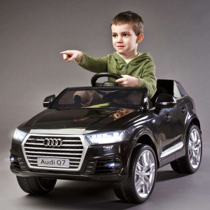 Elektrické autíčko Toyz AUDI Q7-2 motory white