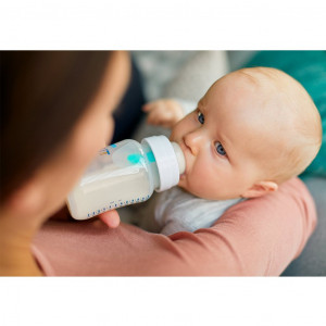 Kojenecká láhev Avent Anti-colic s ventilem AirFree 260 ml