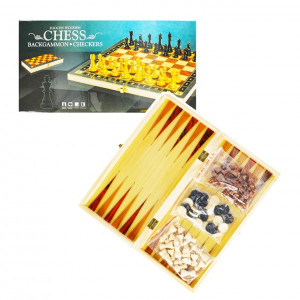 Dřevěné šachy a backgammon...