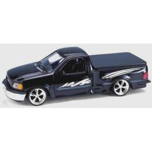 1:24 Ford F-150 1998 Flareside Supercab Pick Up