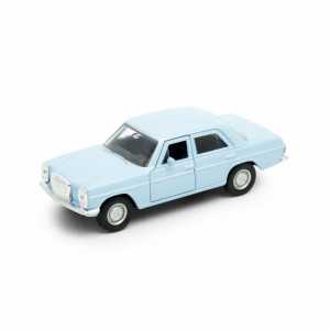 1:34 Mercedes-Benz 220