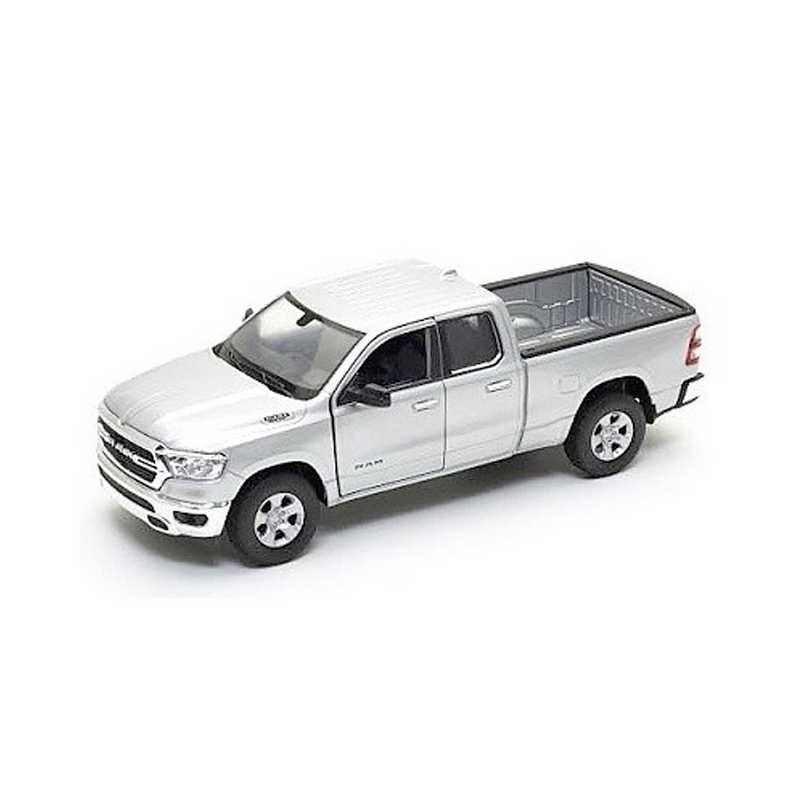 1:21 Dodge RAM 1500